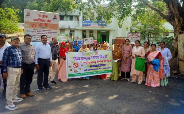 कलेक्टर ने नशे का सेवन नहीं करने दिलाई शपथ