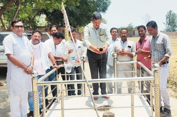 वार्डों में 300 से भी अधिक विद्युत पोलों का होगा विस्तार