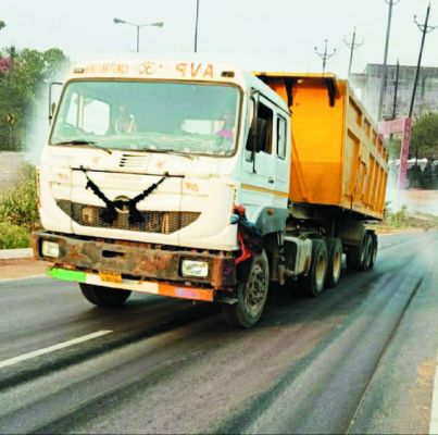 सौ करोड़ की सडक़ दो महीने में ही खराब