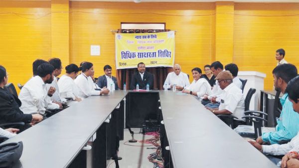 विश्व पर्यावरण दिवस पर जिला सत्र न्यायालय में संगोष्ठी