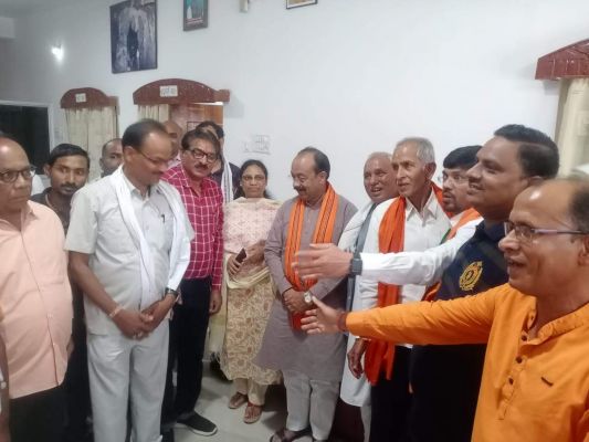 राजनीति से ऊपर उठकर सक्रिय रूप से कार्य करते हुए समाज हित सर्वोच्च प्राथमिकता हो- अरुण 
