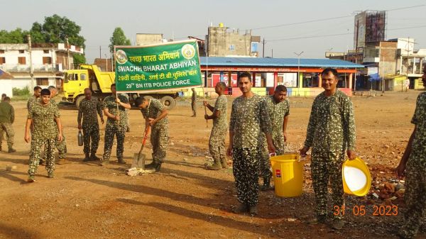 आईटीबीपी जवानों ने चलाया स्वच्छता अभियान