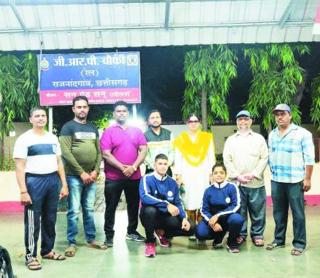 एकता और रितेश का प्रतियोगिता के लिए चयन