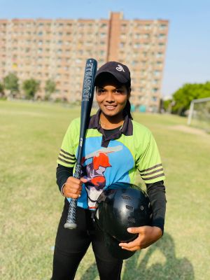 बेसबॉल खिलाड़ी अंजली खलखो का छत्तीसगढ़ के गांव से हांगकांग तक का सफर
