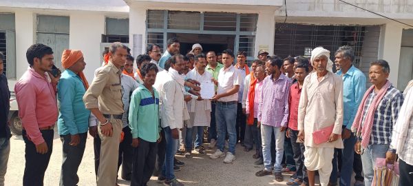  नए ट्रांसफार्मर की मांग, ग्रामीणों ने ज्ञापन सौंपा