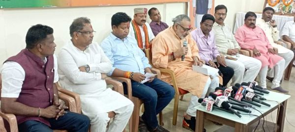 नौ वर्ष में भारत ने विकास की नई ऊंचाइयों को छुआ- गिरिराज