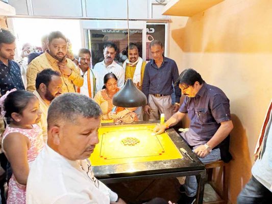 नॉक आउट कैरम स्पर्धा की शुरूआत 