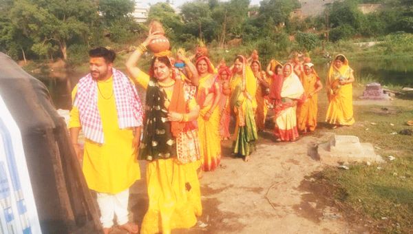 दुर्गा मंदिर परिसर में कलश यात्रा के साथ श्री रामकथा प्रारंभ