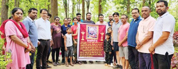 दिवंगत शिक्षक परमजीत सिंह संधे को दी श्रद्धांजलि
