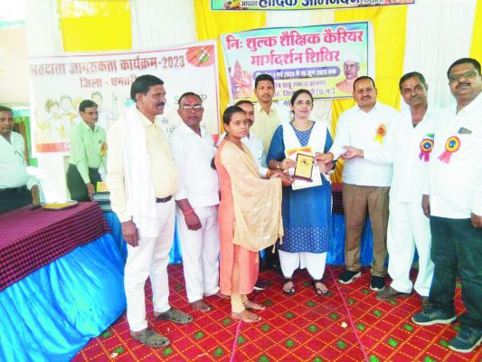 युवा मजबूत लोकतंत्र में अपनी भागीदारी सुनिश्चित करें-रोक्तिमा