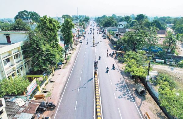 संवर रही सडक़ें: नवंबर से बनी 222 किमी सडक़   रायगढ़ निगम क्षेत्र में तेजी से हुआ सडक़ों का निर्माण