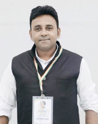 बस्तर भाजपा यह स्पष्ट करें वो गांधी को मानने वाले हैं या उनके हत्यारे गोडसे को-जावेद