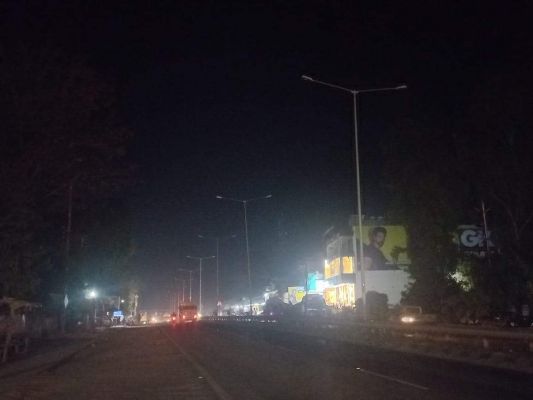 राष्ट्रीय राजमार्ग पर एक वर्ष से नहीं जल रही है स्ट्रीट लाइट