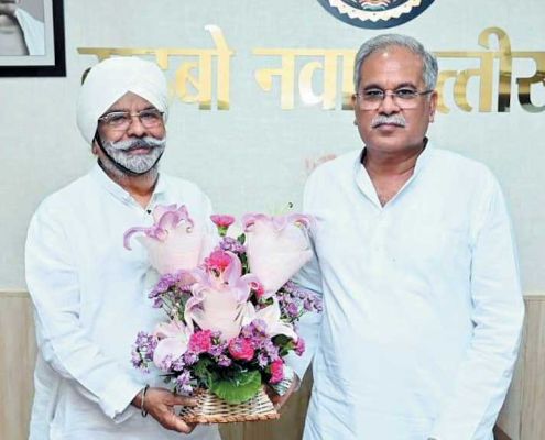 गुरूमुख सिंह होरा ने मुख्यमंत्री से सौजन्य भेंट की