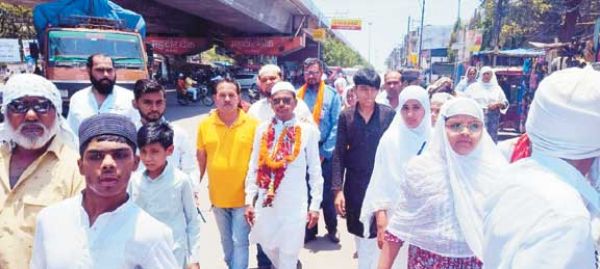 निर्बाण परिवार के 4 सदस्य हज की मुबारक यात्रा पर रवाना