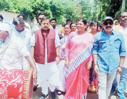 नितिन नबीन पहुँचे जशपुर, विस चुनाव की तैयारियों पर चर्चा