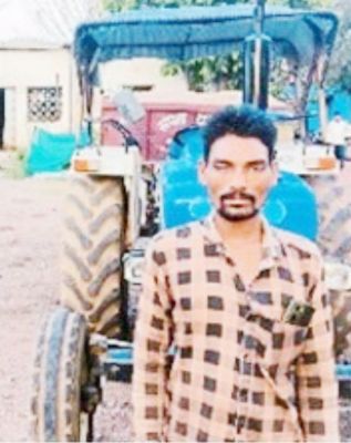 अवैध खुदाई की शिकायत, रेत का परिवहन करते ट्रैक्टर चालक गिरफ्तार