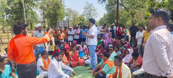 डॉक्टरों की मांग को ले पूर्व मंत्री गागड़ा बैठे हाइवे पर, फिर खबर मिली कि डॉक्टर नियुक्त कर दिया गया है