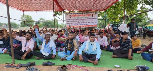  न खाद न बीज और न बी-1 खसरा, किसान भटकने मजबूर, पटवारी व सहकारी समिति कर्मियों की बेमुद्दत हड़ताल जारी