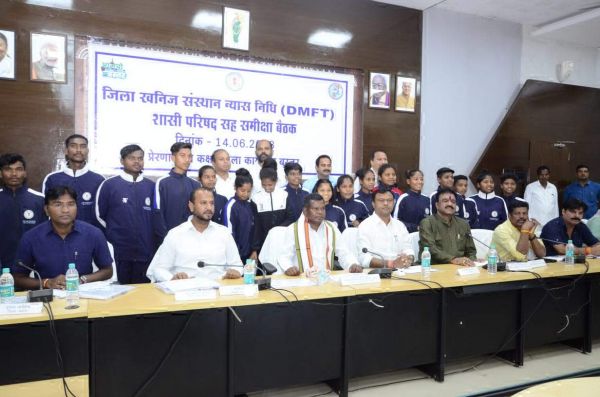 बस्तर की प्रतिभावान खिलाडिय़ों का उद्योग मंत्री, सांसद और विधायकों ने किया सम्मान