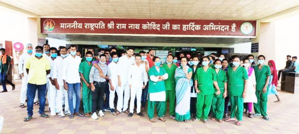 3 माह से वेतन नहीं, मेकाज के डीएमएफडी कर्मियों ने किया काम बंद, सेवाएं ठप