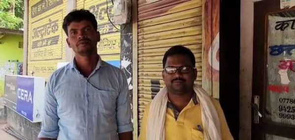 मजदूरी करने के बाद ही मिलेगा बेटे को स्कूल में एडमिशन
