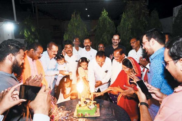 जन्मदिन पर मालकराम साहू को बधाईयों का तांता