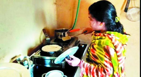 माधवी बनी ‘दीदी की रसोई’ वाली दीदी