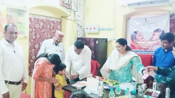 डायरिया पर नियंत्रण व रोकथाम के लिए लोगों को किया जाएगा जागरूक-महापौर