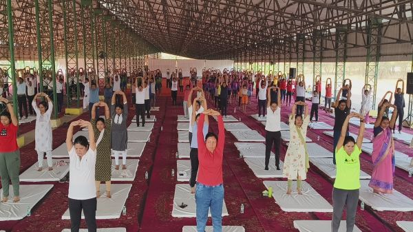 योग कर दिया निरोग रहने का संदेश