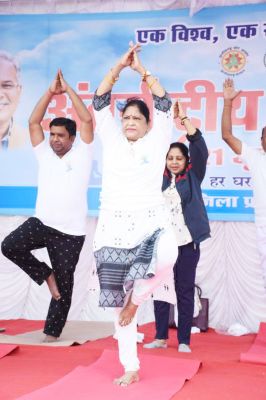 योग से तन और मन दोनों स्वस्थ-  डॉ. लक्ष्मी