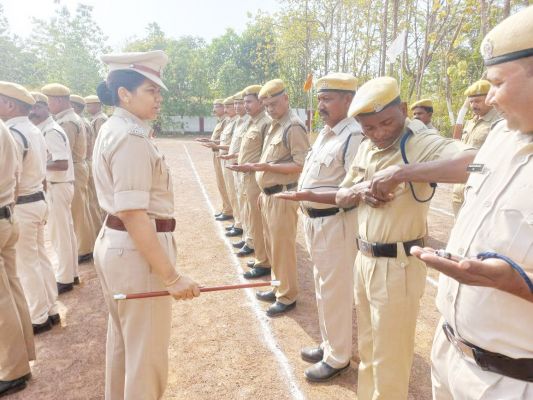 डिविजनल कमाण्डेट होमगार्ड ने किया लाईन रूद्री-फायर स्टेशन का निरीक्षण