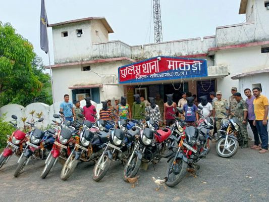साप्ताहिक बाजार से 2 लाख की उठाईगिरी 