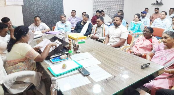 एमआईसी की बैठक में विकास कार्यों की स्वीकृति