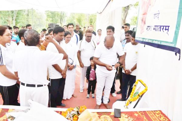 पानाबरस शिवनाथ नदी उद्गम स्थल  महादेव घाट में  जिला स्तरीय योग