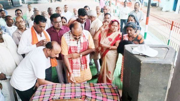 बलिदान दिवस के रूप में मनाई डॉ. श्यामा प्रसाद की पुण्यतिथि