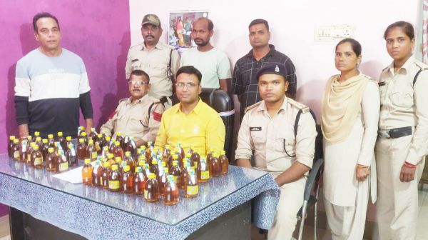 दो शराब कोचिया गिरफ्तार