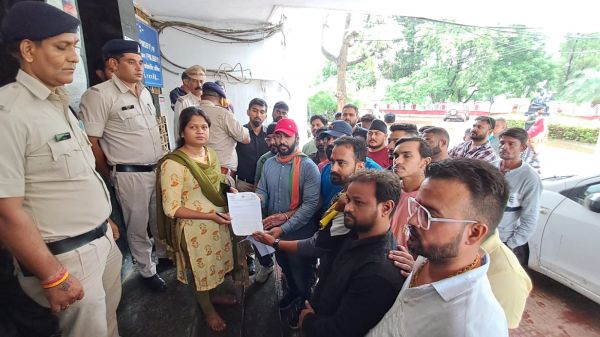 भाजयुमो ने की खनिज माफियाओं पर कार्रवाई की मांग