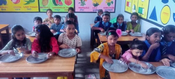 देवकोट में खुला स्कूल का ताला, बच्चों ने मनाया प्रवेशोत्सव, 