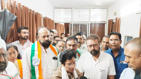 शैलजा का कांग्रेसियों  ने किया भव्य स्वागत