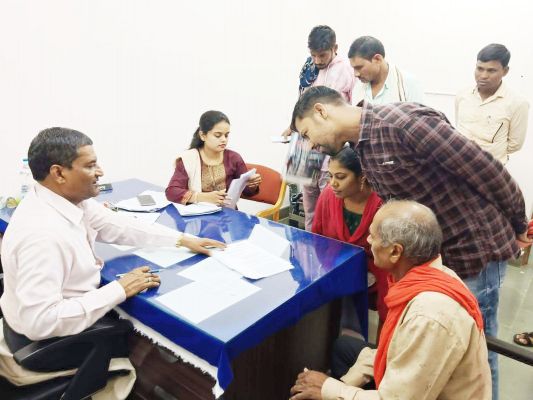 जनदर्शन में समस्या-शिकायतों  संबंधी मिले 54 आवेदन