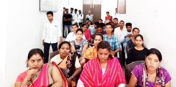 प्लेसमेंट कैंप में चलाया मतदाता जागरूकता अभियान