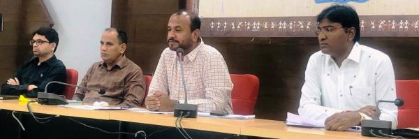  31 जुलाई तक सभी स्कूली बच्चों का जारी करें जाति प्रमाण पत्र