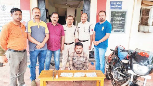 अंतरराज्यीय चोर गिरोह का एक सदस्य पकड़ाया, एक फरार