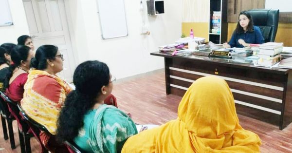 पो_ लईका अभियान की समीक्षा बैठक