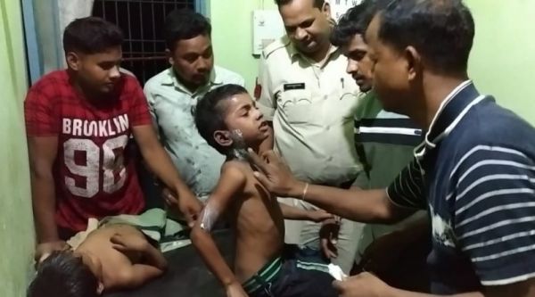 गुब्बारे में हवा भरने वाले  गैस सिलिंडर में ब्लास्ट