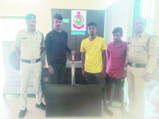 कृषि कॉलेज के गर्ल्स हॉस्टल  में चोरी, 3 आरोपी पकड़ाए