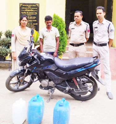  60 लीटर महुआ शराब जब्त 