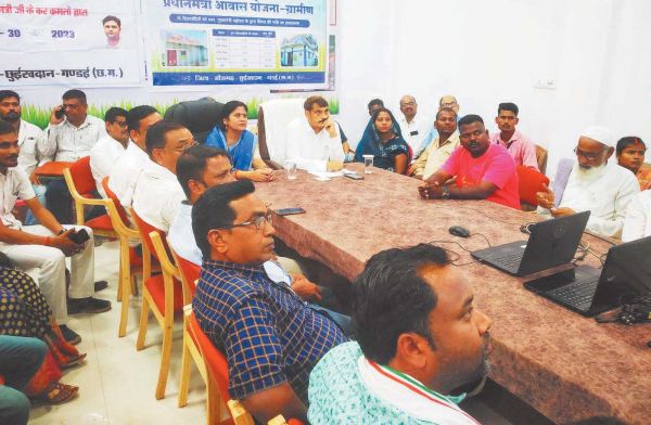 सीएम ने वर्चुअल सभा लेकर पीएम आवास व बेरोजगारी भत्ता की किश्त जारी की