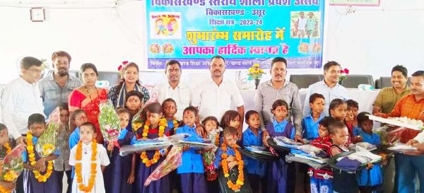 शाला प्रवेशोत्सव : जिपं उपाध्यक्ष  ने किया बच्चों का स्वागत 